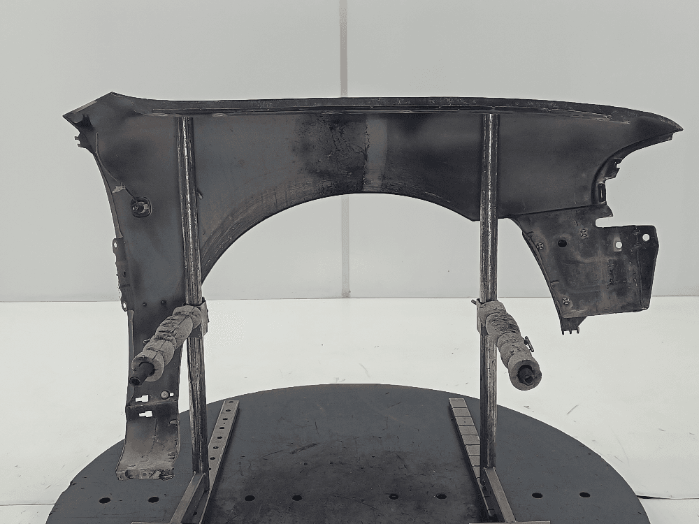 Крыло переднее левое к Audi A4 B5 (94-99)