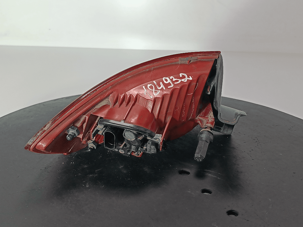 Фонарь задний правый к Audi A6 C6/4F (04-08)