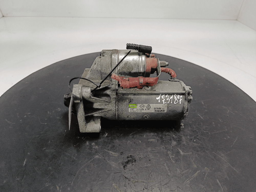 Стартер к Renault Laguna 2 (01-05)