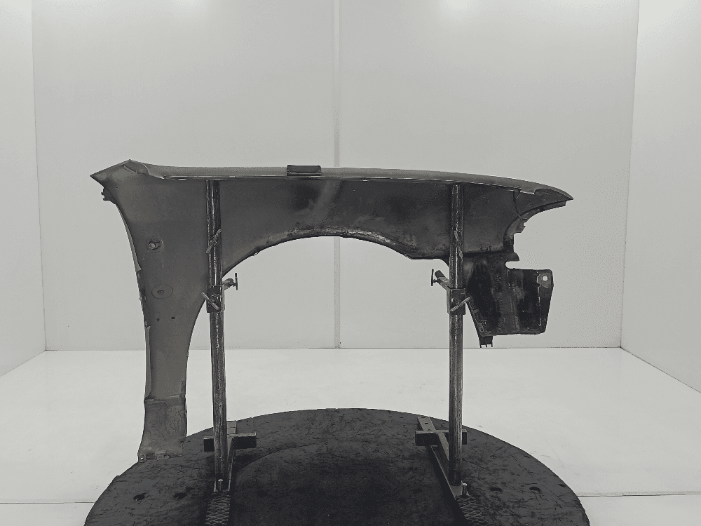 Крыло переднее левое к Audi A4 B5 (94-99)