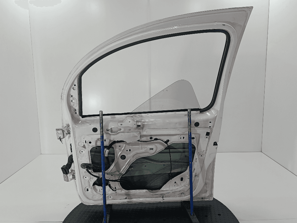 Дверь передняя правая к Renault Kangoo 2 (07-13)
