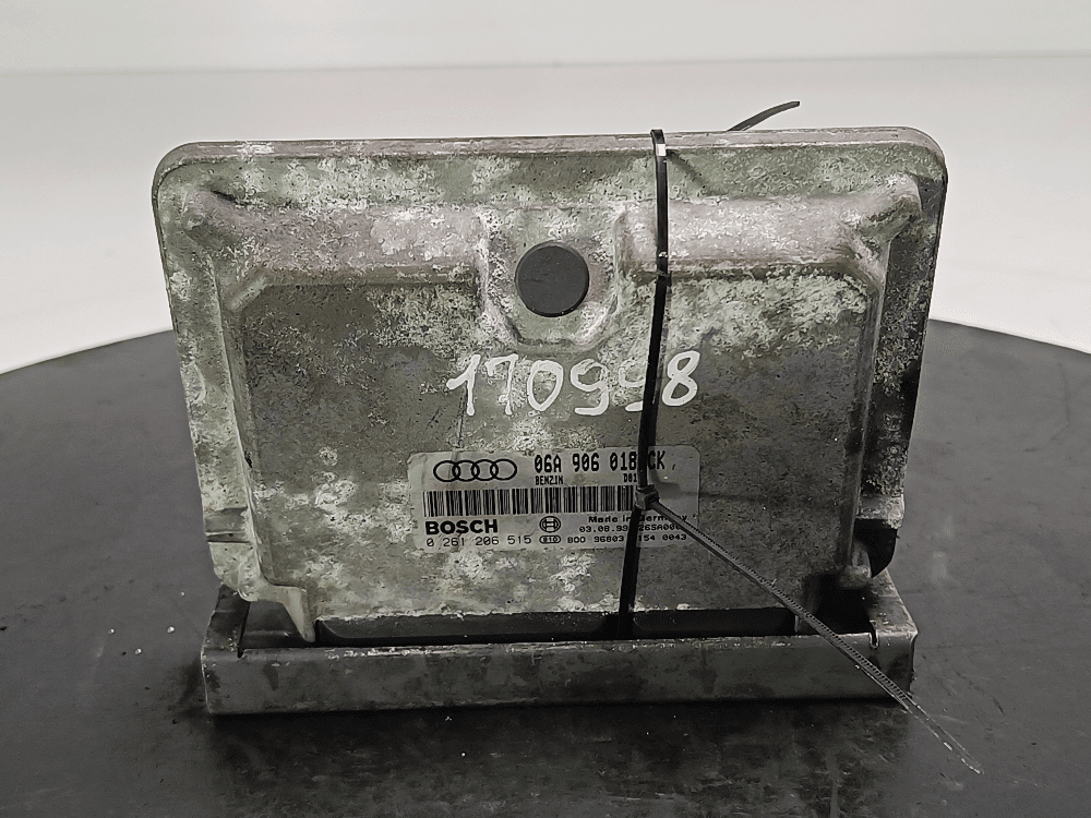 Блок управления двигателем к Volkswagen Golf 4 (97-06)