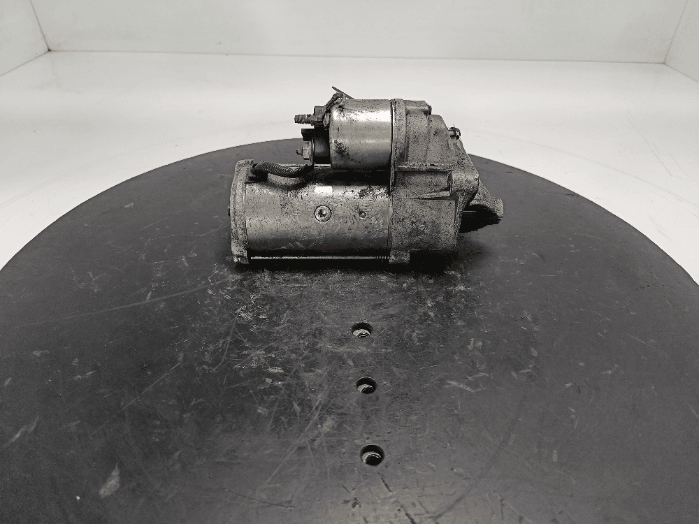 Стартер к Renault Laguna 2 (01-05)