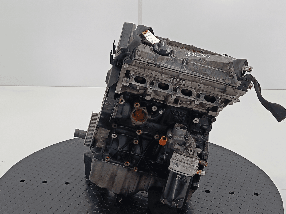 Двигатель к Audi A4 B7 (04-09)