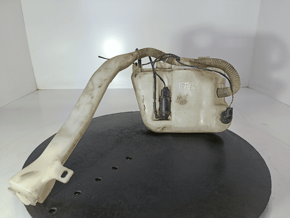 Бачок омывателя к BMW 5 E39 (95-00)