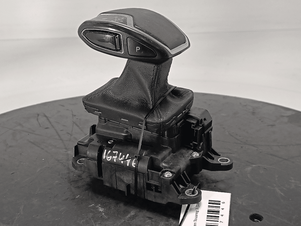 Кулиса к Volkswagen Touareg 3 (18-24)