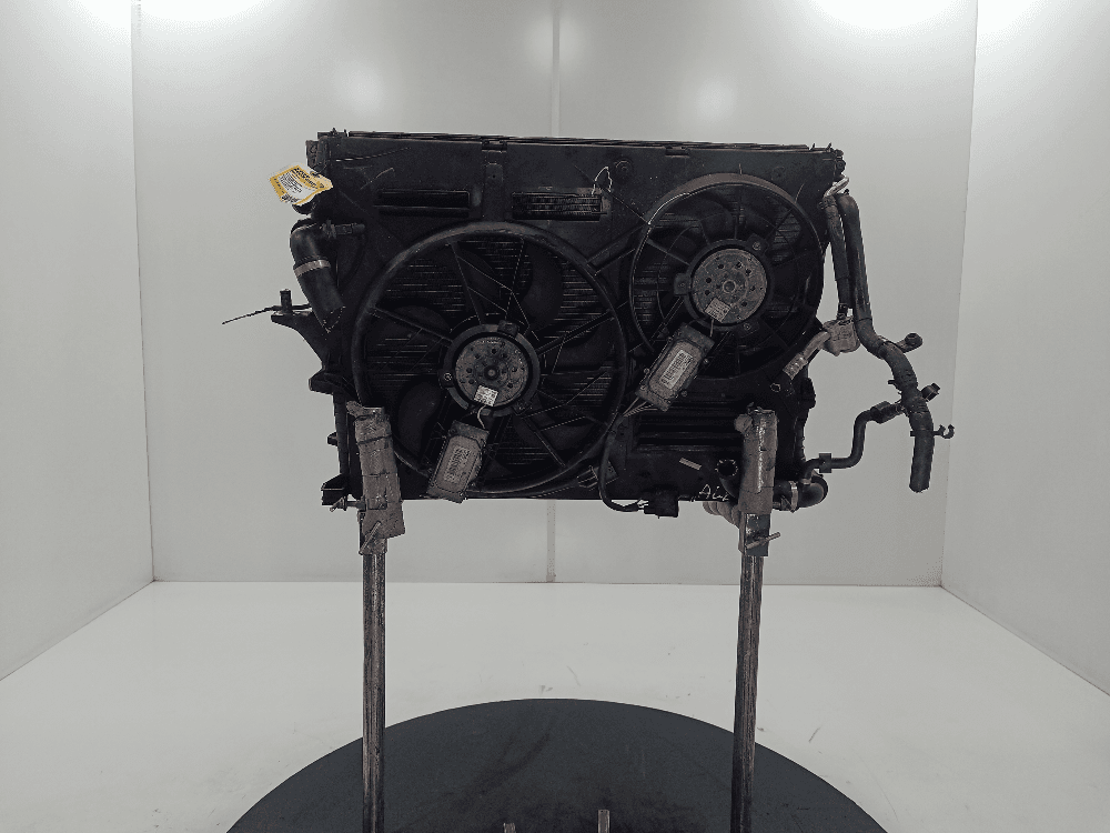 Передняя панель крепления облицовки (телевизор) к Volkswagen Touareg 1 (02-07)