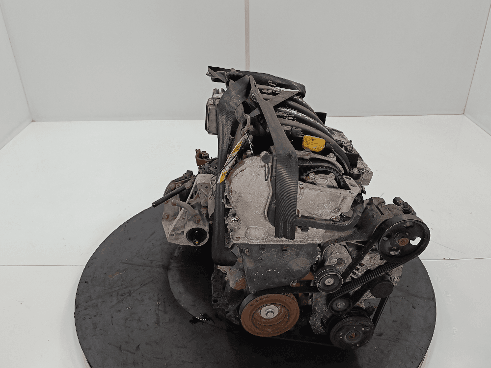 Двигатель к Renault Laguna 2 (01-05)