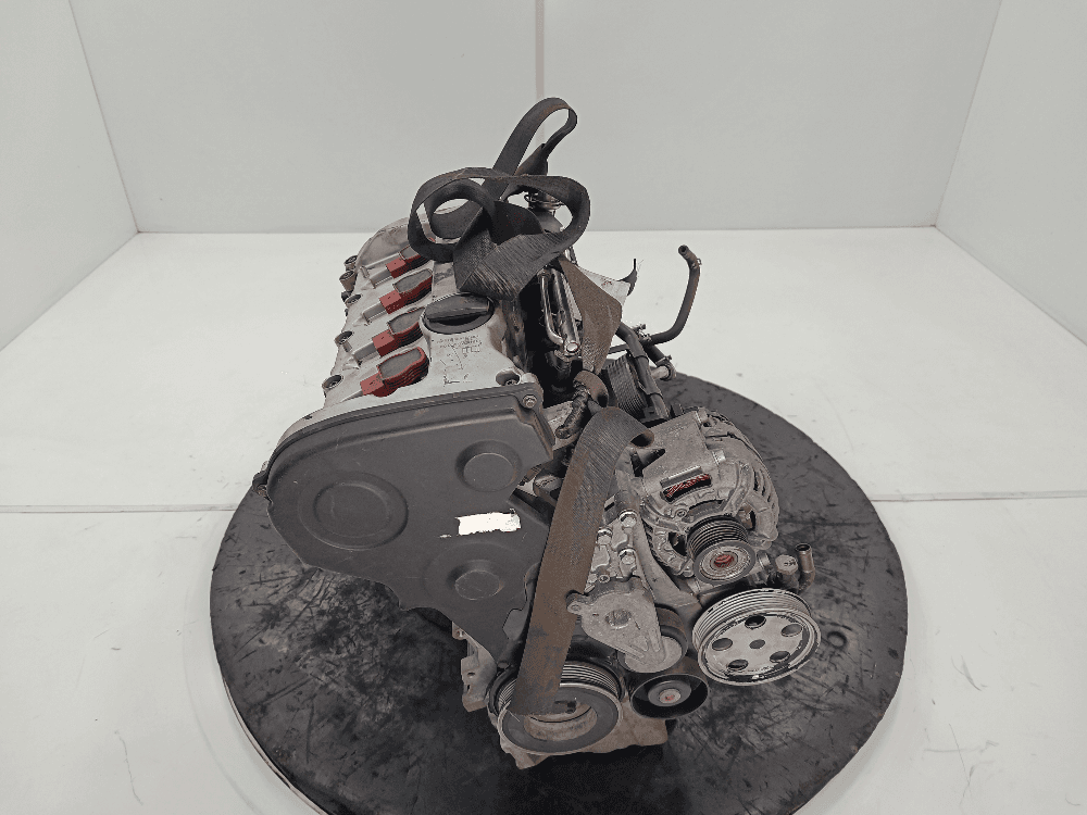 Двигатель к Audi A4 B6 (01-05)