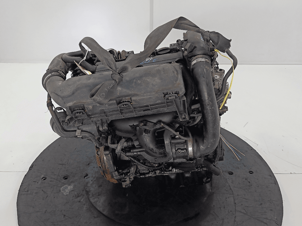 Двигатель к Peugeot 308 2 (13-17)