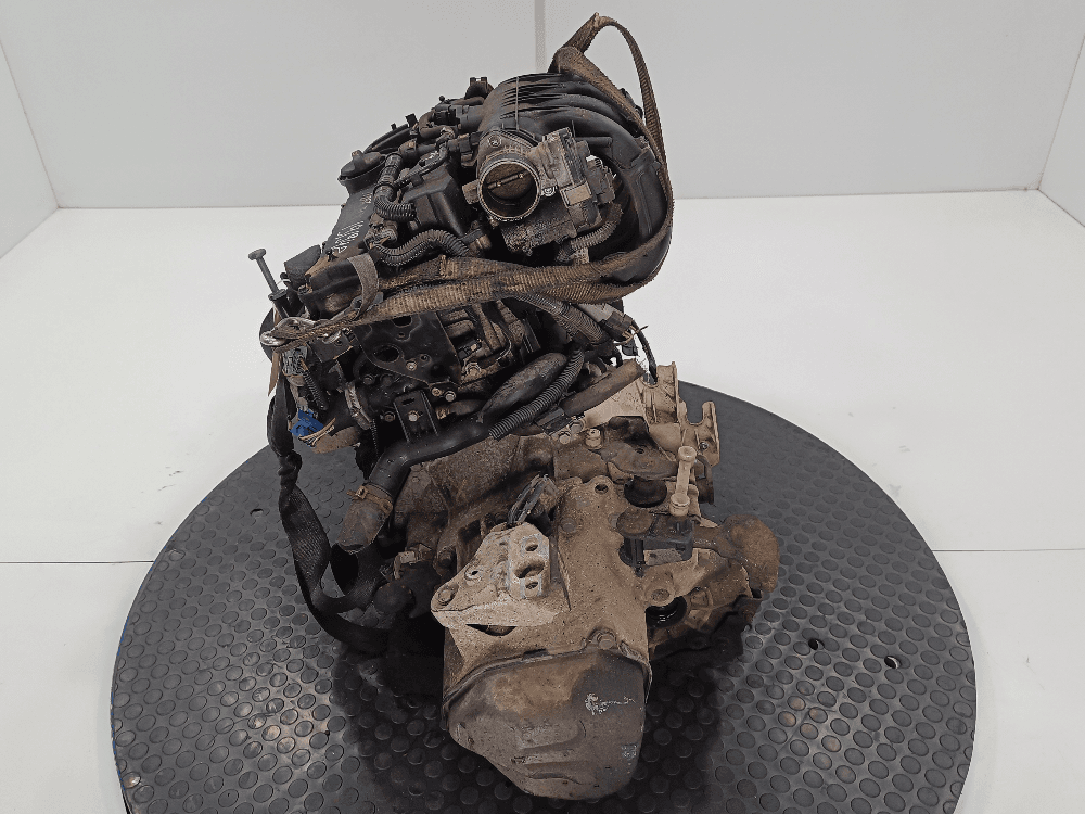 Двигатель к Citroen C4 1 (04-08)