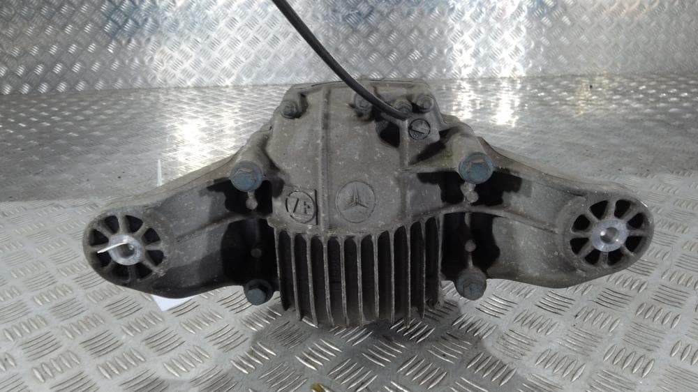 Редуктор заднего моста к Mercedes GL X164 (06-09)
