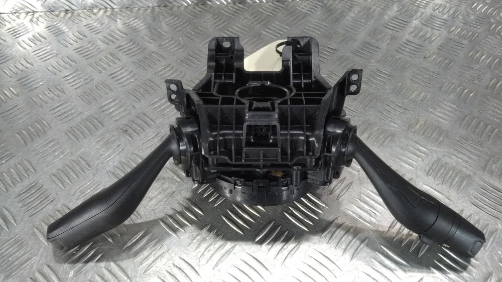 Переключатель подрулевой (стрекоза) к Jeep Grand Cherokee WL (21-24)