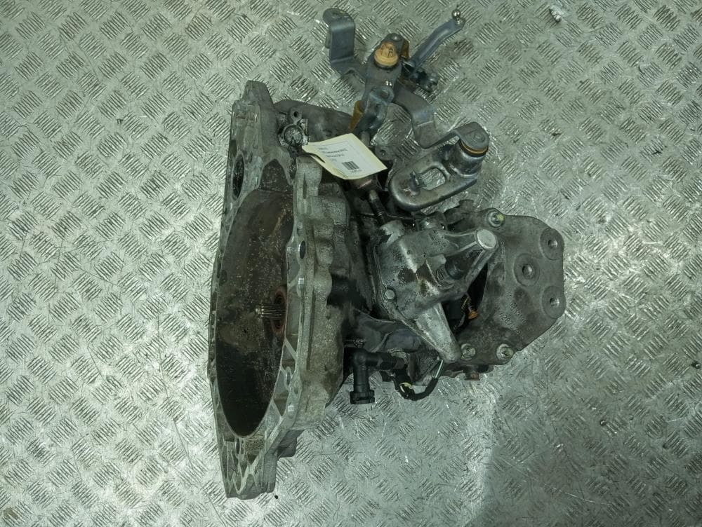 КПП механическая (МКПП) к Opel Corsa D (06-11)