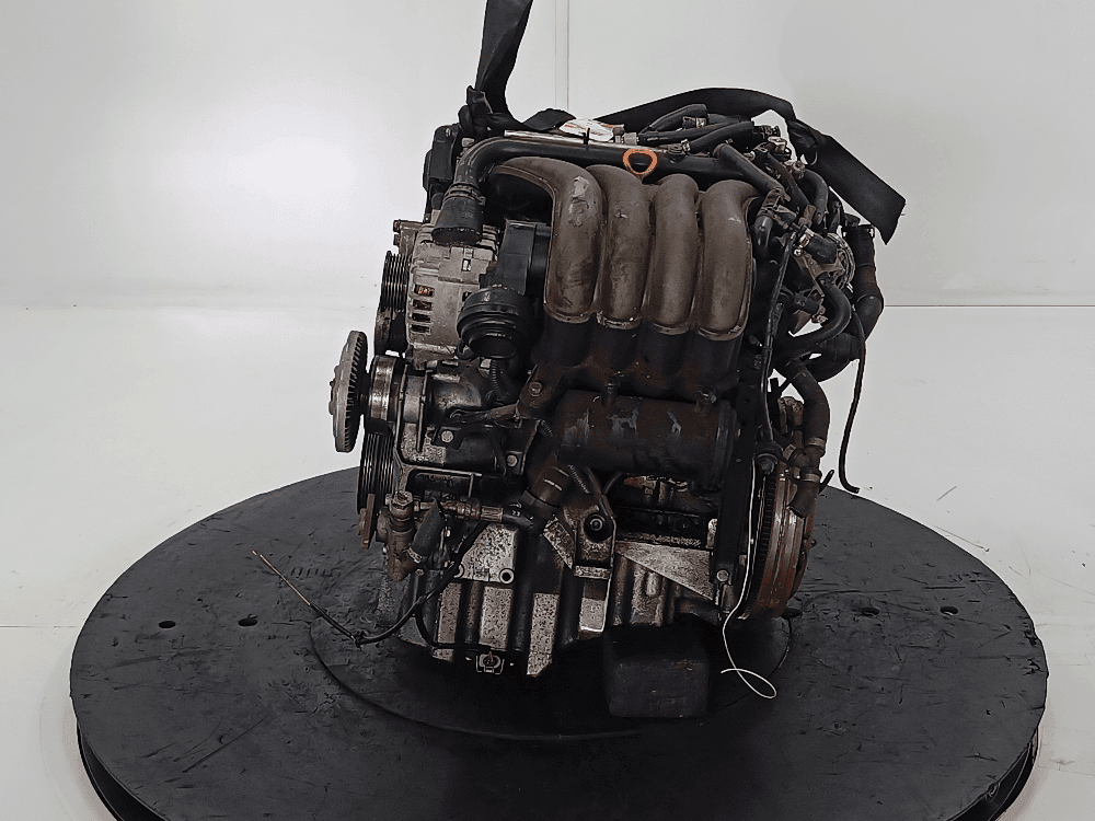 Двигатель к Audi A4 B6 (01-05)