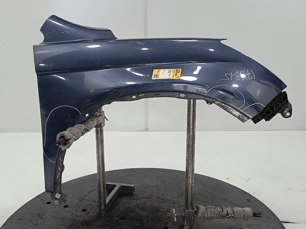 Крыло переднее правое к Honda Civic 7 (01-03)