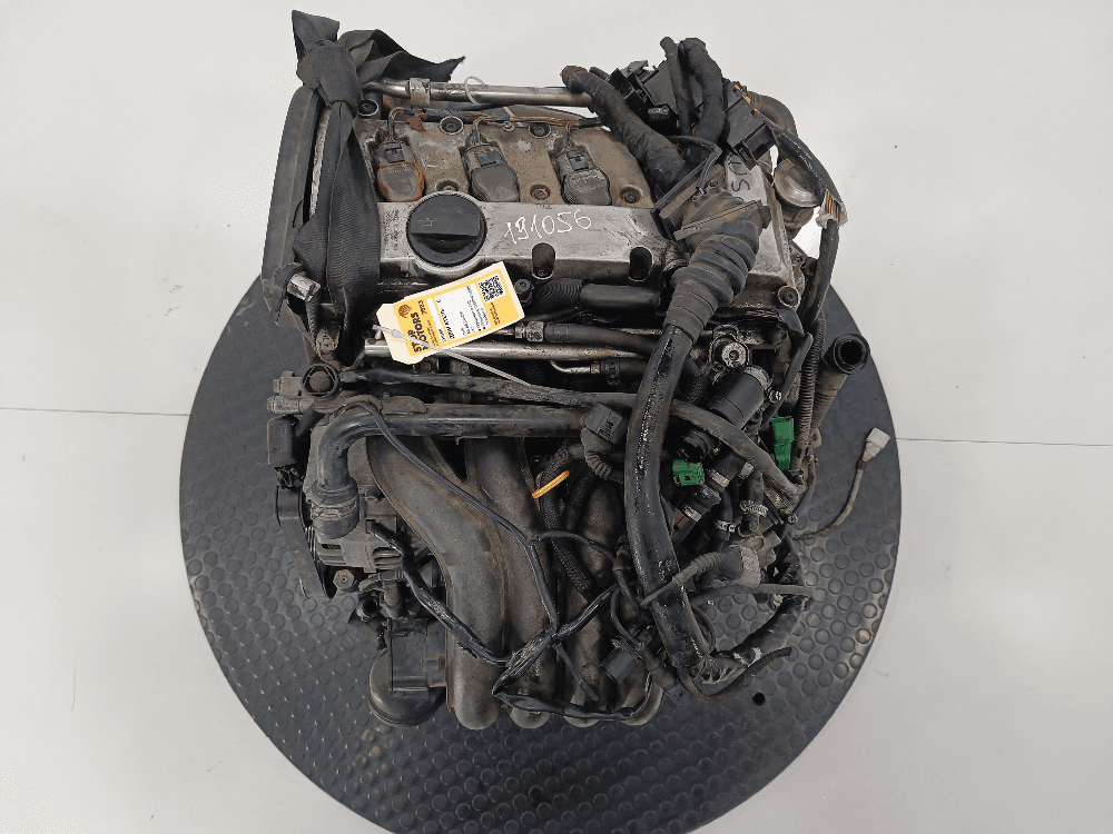 Двигатель к Audi A4 B6 (01-05)