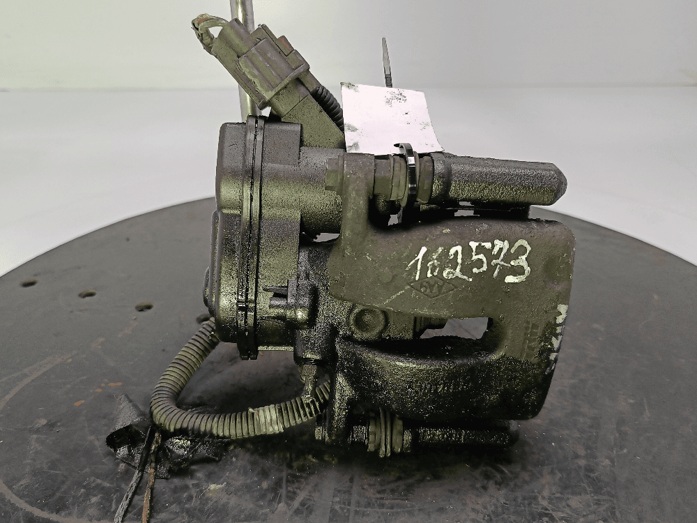 Суппорт задний левый к Renault Scenic 3 2-й Рестайлинг (13-16)