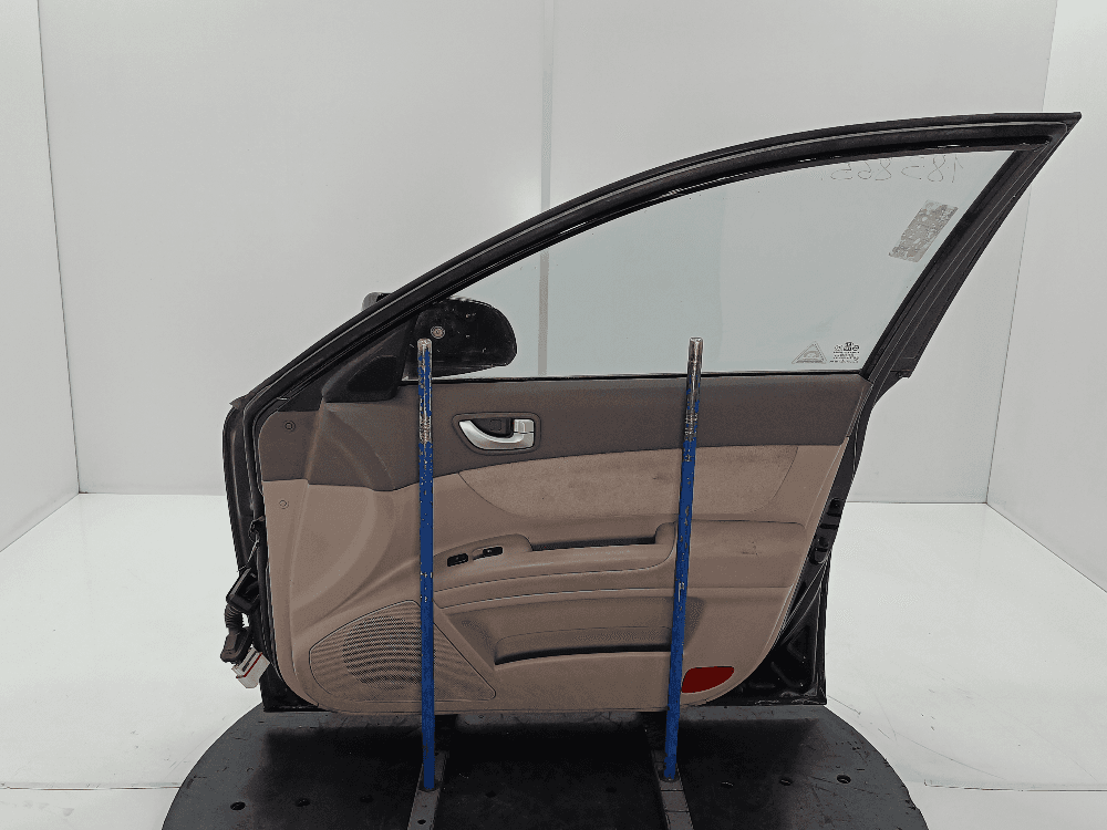 Дверь передняя правая к Hyundai Sonata 5 Рестайлинг (07-10)