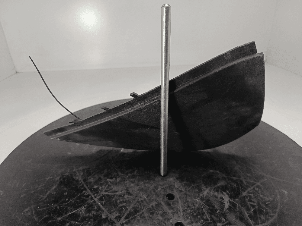 ΠΠ°ΠΊΠ»Π°Π΄ΠΊΠ° Π΄Π΅ΠΊΠΎΡΠ°ΡΠΈΠ²Π½Π°Ρ Π½Π° ΡΠΎΡΠΏΠ΅Π΄ΠΎ ΠΊ Volkswagen Touareg 3 (18-24)