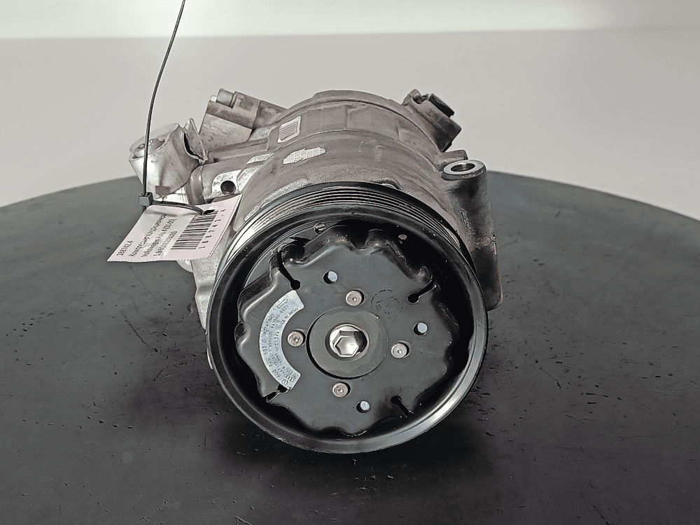 Компрессор кондиционера к Volkswagen Polo 4 (01-05)