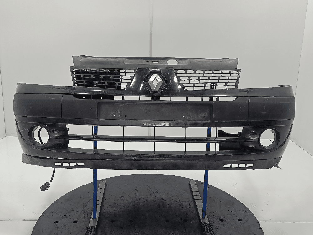 Бампер передний к Renault Clio 2 Рестайлинг (01-03)