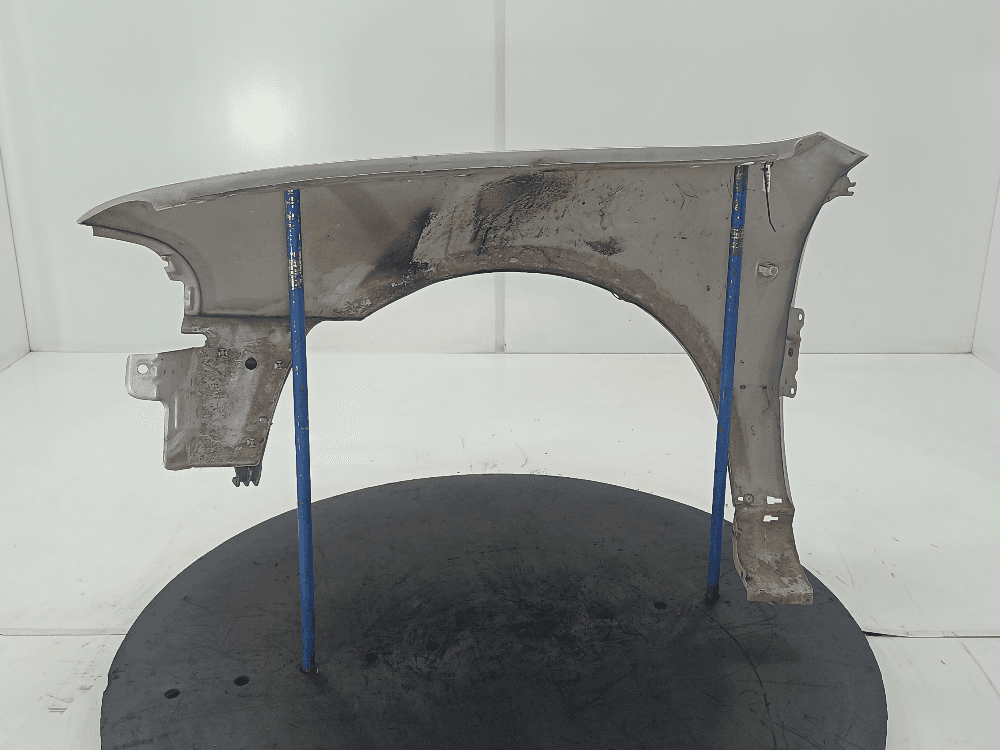 Крыло переднее правое к Audi A4 B5 (94-99)