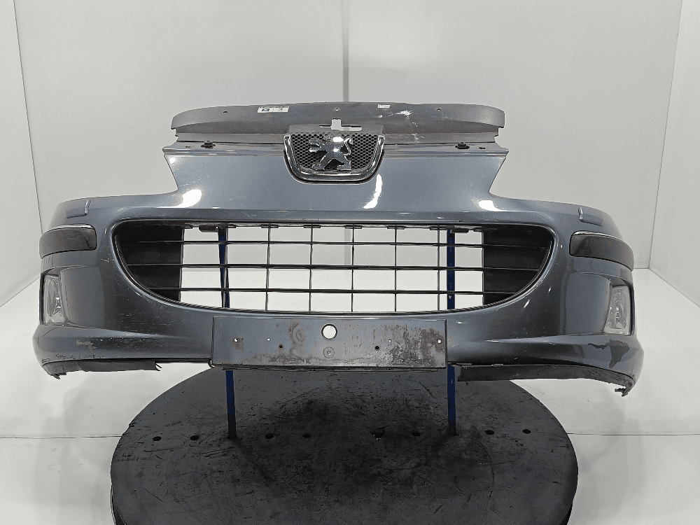 Бампер передний к Peugeot 407 (04-11)