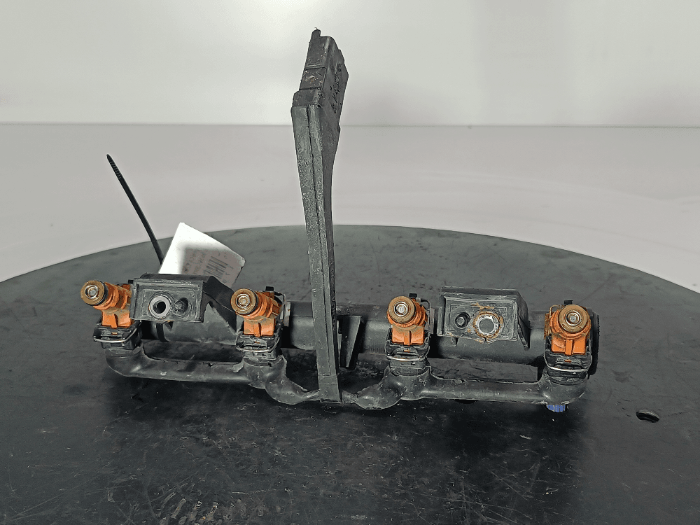 Топливная рампа к Citroen C4 1 (04-08)