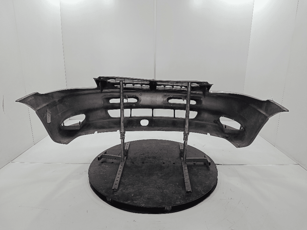 Бампер передний к Chrysler Voyager 3 (95-01)