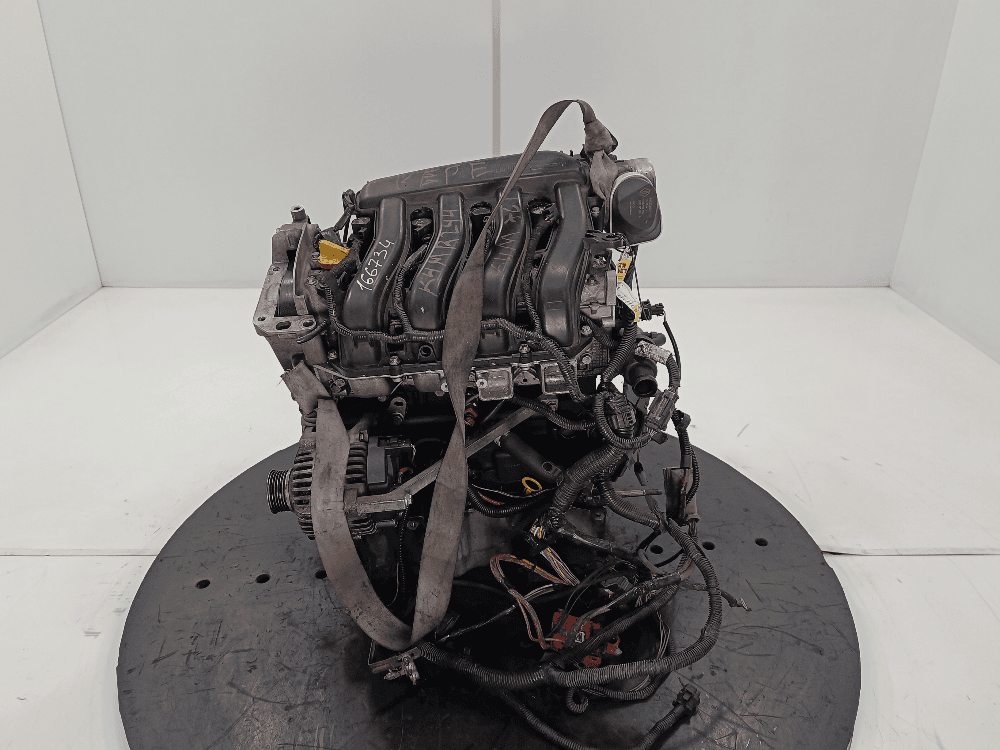 Двигатель к Renault Scenic 2 (03-06)