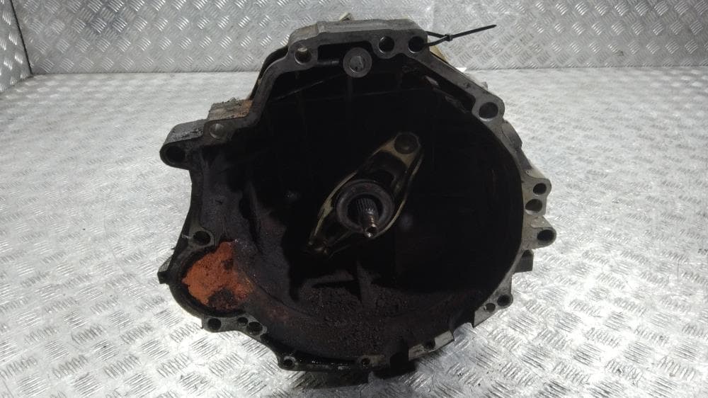 КПП механическая (МКПП) к Audi A6 C6/4F (04-08)