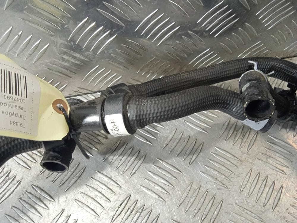 Патрубок (трубопровод, шланг) к Tesla Model X (15-21)