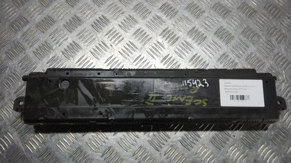 Щиток приборов (приборная панель) к Renault Scenic 2 (03-06)