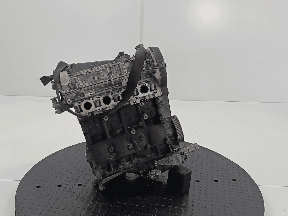 Двигатель к Audi A4 B7 (04-09)