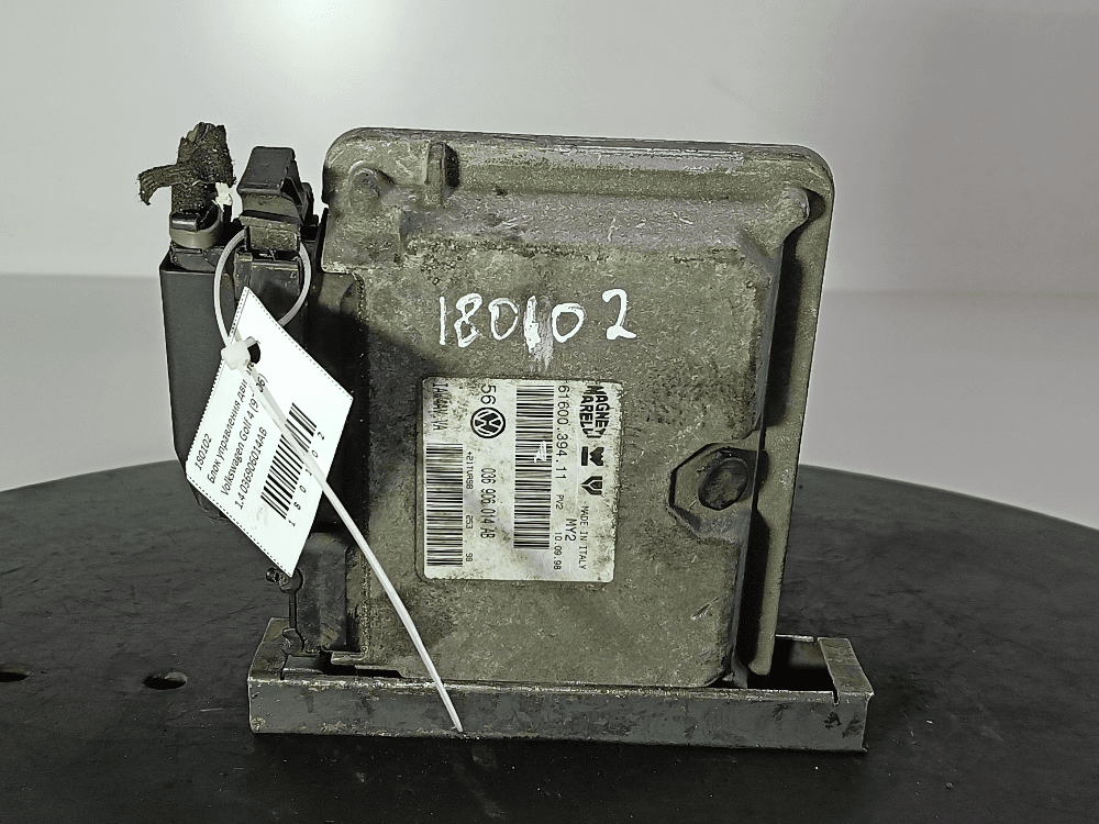 Блок управления двигателем к Volkswagen Golf 4 (97-06)