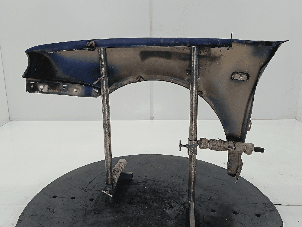 Крыло переднее правое к Volkswagen Golf 4 (97-06)