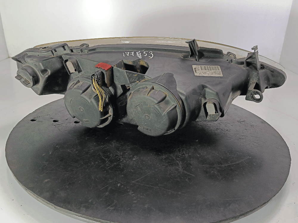 Фара левая к Peugeot 307 (01-05)