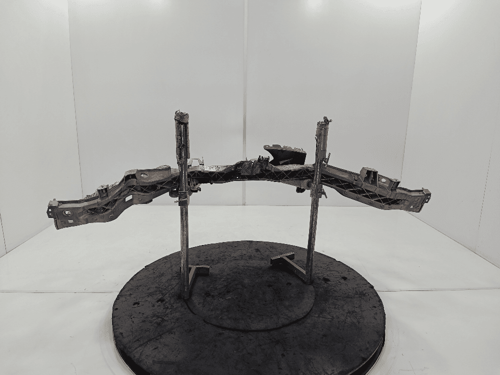 Передняя панель крепления облицовки (телевизор) к Ford C-Max 1 (03-07)