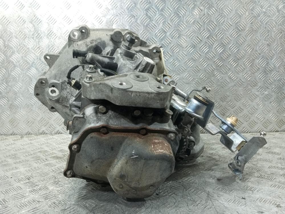 КПП механическая (МКПП) к Opel Corsa D (06-11)