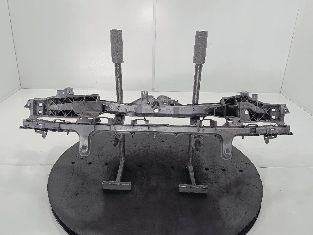 Передняя панель крепления облицовки (телевизор) к Ford C-Max 1 (03-07)