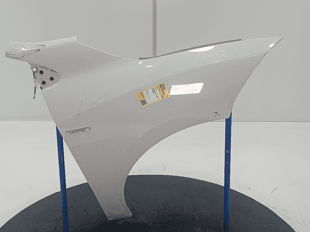 Крыло переднее правое к Renault Megane 3 (08-14)