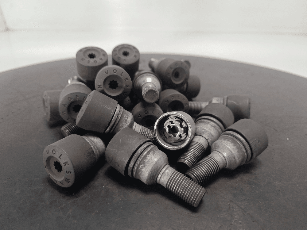 Болт колесный к Volkswagen Touareg 3 (18-24)