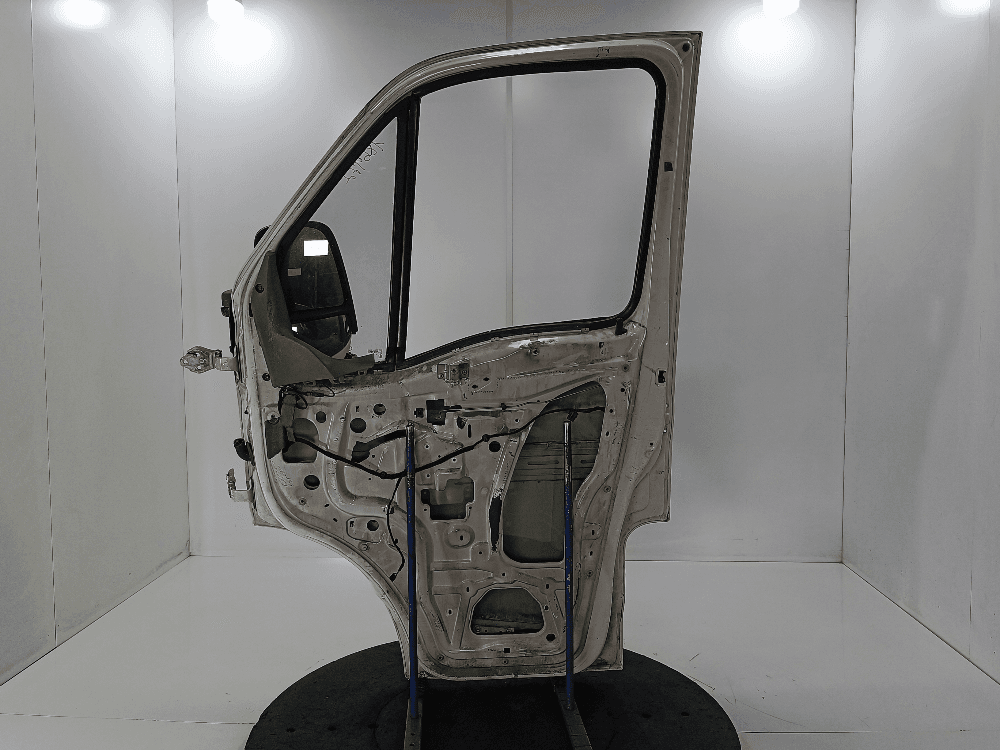 Дверь передняя правая к Iveco Daily 4 (06-11)