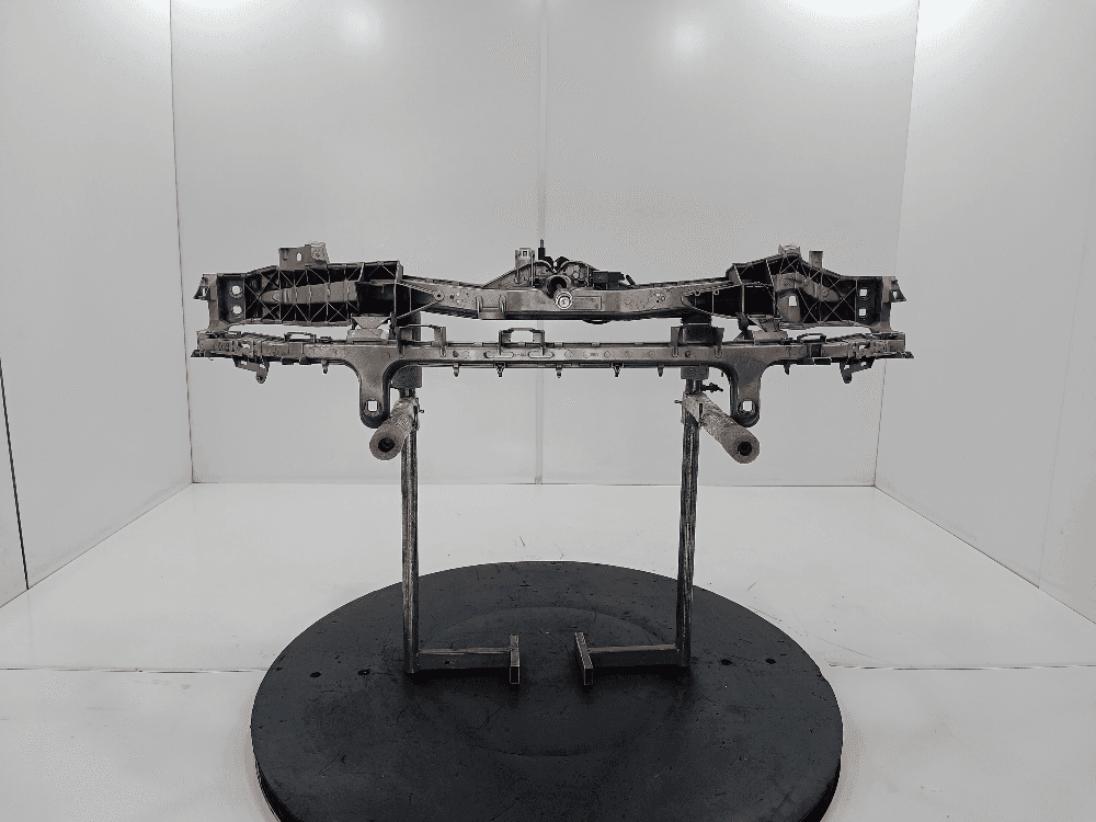 Передняя панель крепления облицовки (телевизор) к Ford C-Max 1 (03-07)