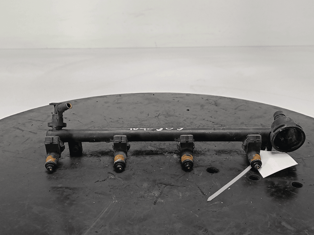 Π’ΠΎΠΏΠ»ΠΈΠ²Π½Π°Ρ ΡΠ°ΠΌΠΏΠ° ΠΊ Renault Megane 1 Π Π΅ΡΡΠ°ΠΉΠ»ΠΈΠ½Π³ (99-03)