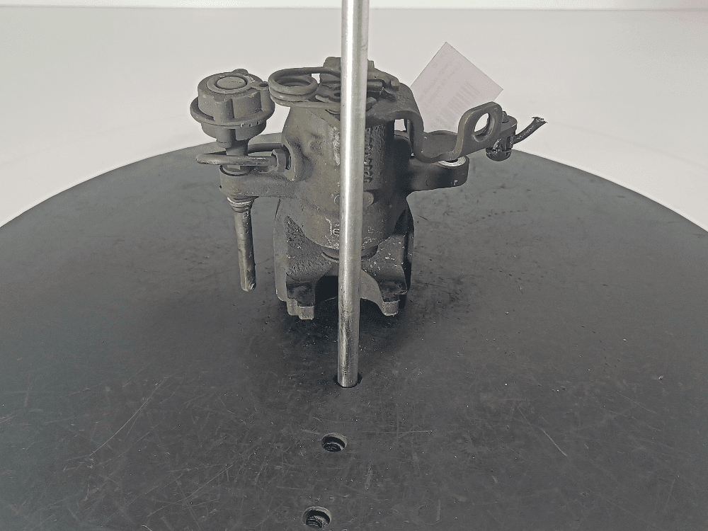 Суппорт задний левый к Citroen C4 Picasso 1 (06-13)