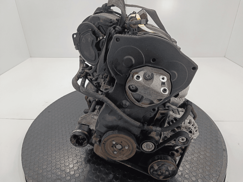 Двигатель к Peugeot 307 (01-05)