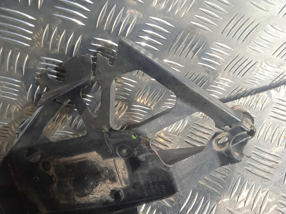 Кронштейн к Tesla Model X (15-21)