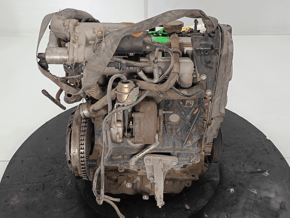 Двигатель к Renault Scenic 2 (03-06)